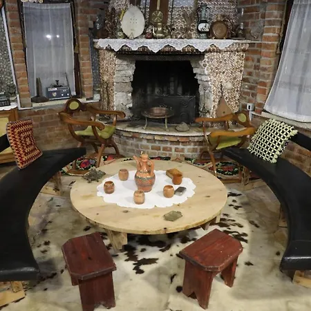Hotell Keshtjella Syni Zi - Bujtine Shëngjin