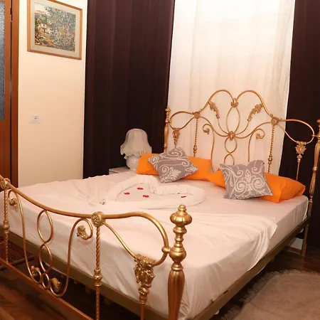Hotel Keshtjella Syni Zi - Bujtine Shëngjin