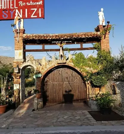 Hotel Keshtjella Syni Zi - Bujtine