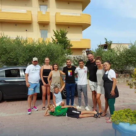 Keshtjella Syni Zi - Bujtine Hotel Shëngjin
